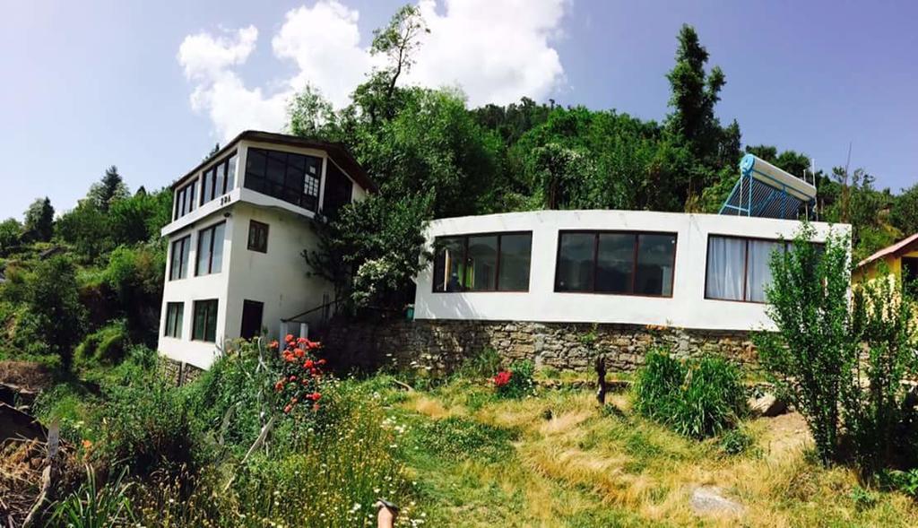 Xra Cottage Joshīmath Exteriör bild